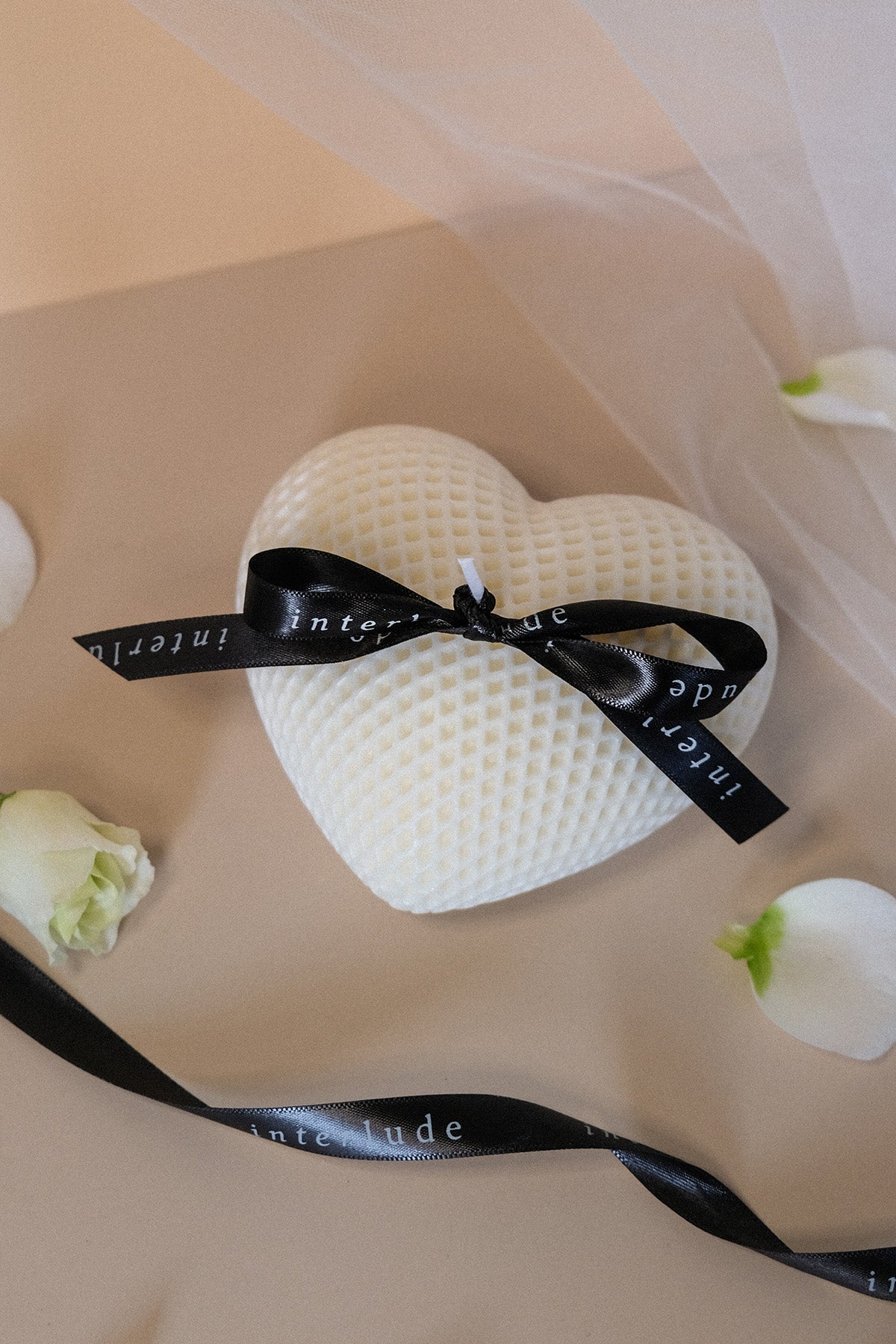 Heart Candle – Handmade Peony-Scented Soy Candle