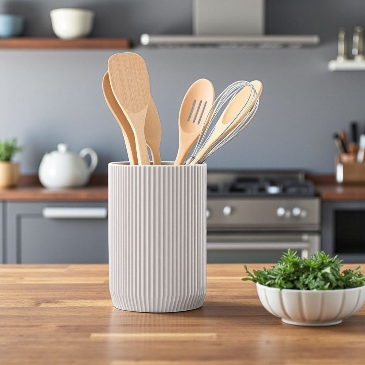 Ribbed Ceramic Utensil Holder – Minimalist Kitchen Pot
