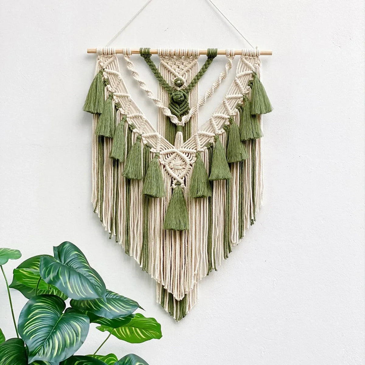 Macramé Wall Hanging – Handwoven Boho Cotton Tapestry