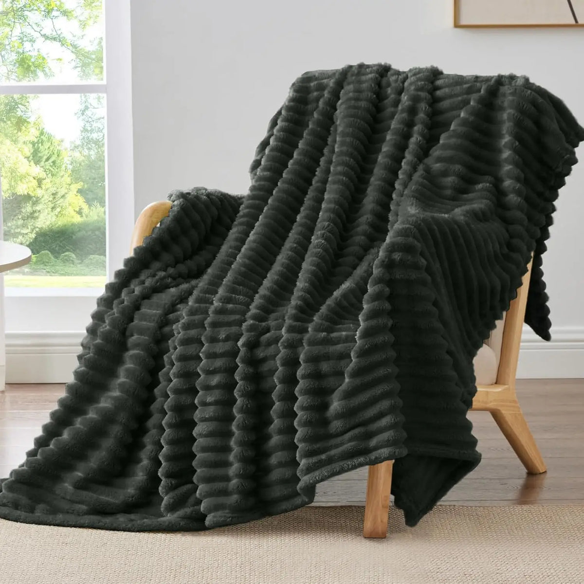 Ribbed Fleece Throw Blanket – Soft Fluffy Sofa & Bed Throw